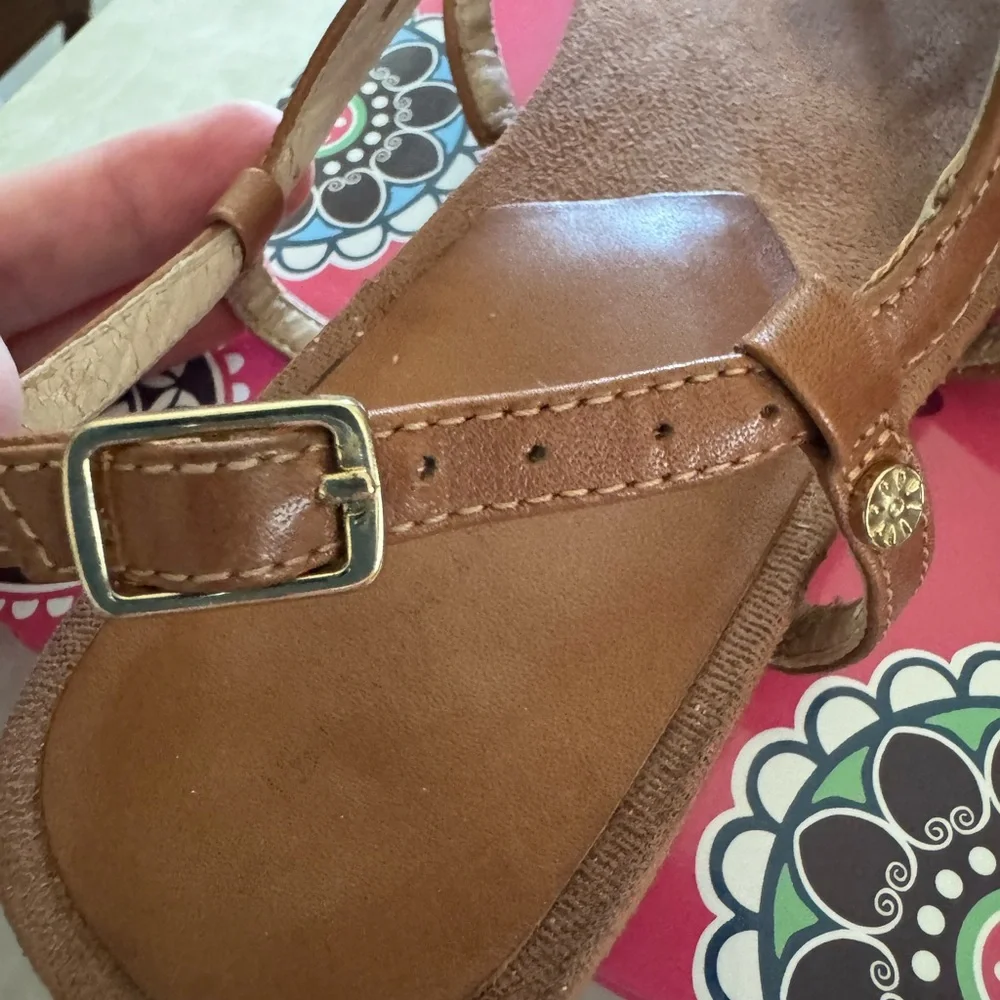 Isaac Mizrahi Cognac & Leopard Thong Sandals! ECU - Picture 5 of 9